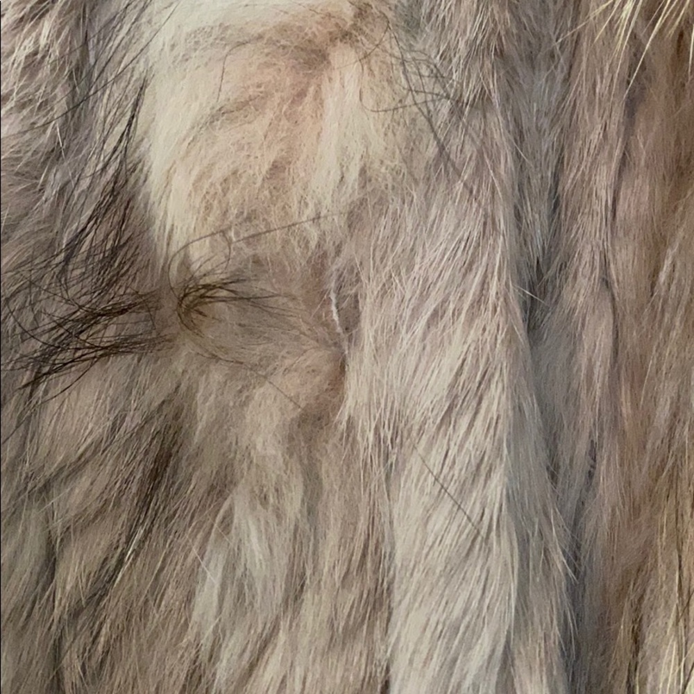 Real Rabbit Fur Vest - Picture 2 of 3
